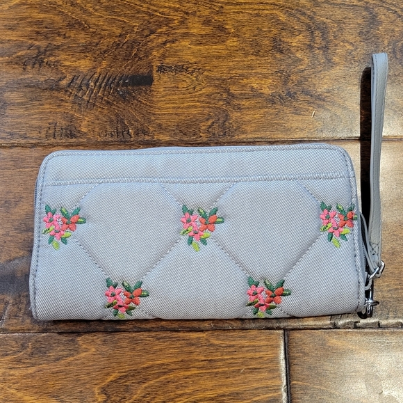 EUC Vera Bradley RFID Accordian Wristlet in Denim Gray with Pink Flowers - Picture 2 of 9